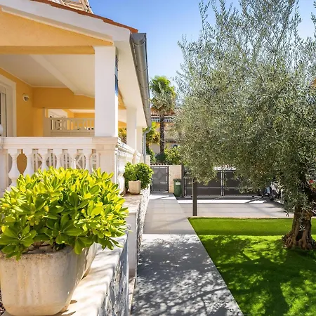 Apartman Klimatisierte In Spadici Mit Parkplatz Porec